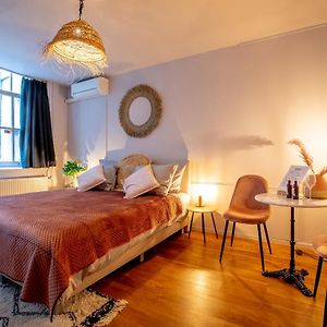 Deluxe Kamer met een King Size Bed op de Eerste Verdieping